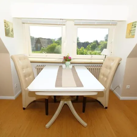 Teewelkenhues Sonnenappartement 아파트 *