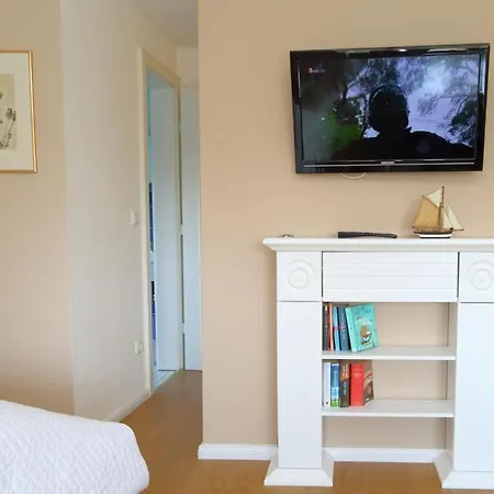 Teewelkenhues Sonnenappartement 아파트 *